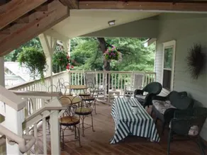 Alpine Haus Bed & Breakfast Inn - Image 4