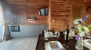 Lakeside Fishing Retreats - Image 3