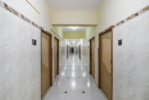 OYO 45895 Hotel Blue Nile - Image 3