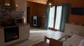 Espléndido apartamento vacacional con jacuzzi, jardín y barbacoa | Vistas a la montaña - Image 3