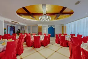 Starlight Hotel - Image 2