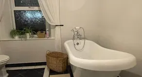 Anyas rooms Ltd - Image 2