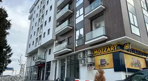 De Lux Nedeljkovic - Image 2
