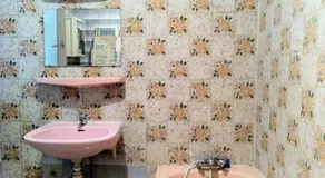 Hotel Des Arts - Image 2