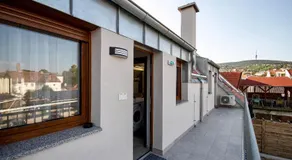 Grey Suites Pécs - Image 5