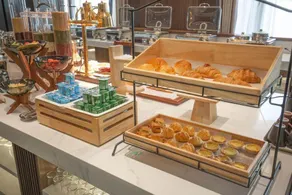 Madison Hotel Jining Wuyue Plaza Sports Center - Image 3