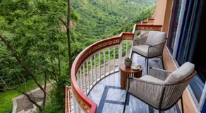 Hotel Red Roof & Restaurant - Image 3
