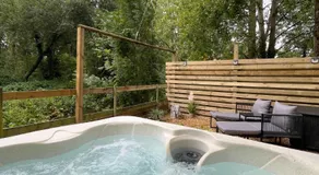 Arc Pod-HotTub- Dog Friendly - Longleat - Bath - Image 2