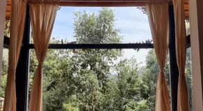 Oakakhi Stays, Deluxe room - Image 4