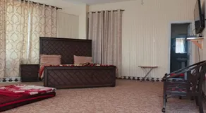 Stone Man's Hotel Samana Heights - Image 2