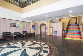 Yalan Hotel - Image 5
