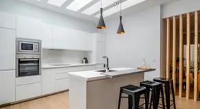 Romea Suites - Image 4