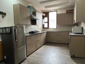 Apartment in Barog - Image 2