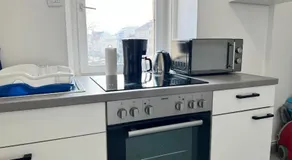 Spacious Vienna 4BR Stay for Friends & Families - Image 5