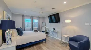 Your Houston Vacation Getaway 3-BD Pool Patio - Image 2