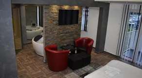 De Lux Apartment Maki - Image 3