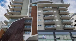 Loft Life Footscray Near Cafes & CBD - Image 3
