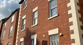 Warwick Town Centre Property - Image 4