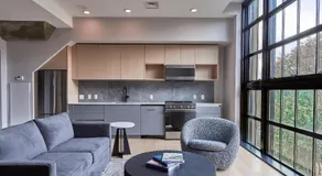 Riversuites At The Battery - Image 3