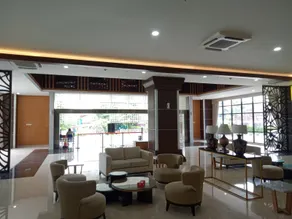 UNS Tower Hotel - Image 2