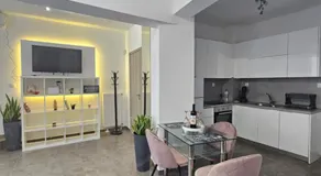 Acvi Lux - City Center by Seafront Area - Image 3