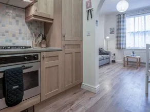 Arcadia - 1 Bedroom Apartment - Tenby - Image 4
