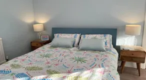 Beach home with garden, close to New Forest - Image 2