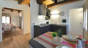 Sea to Sky Apartments by Wonderful Italy - Image 5