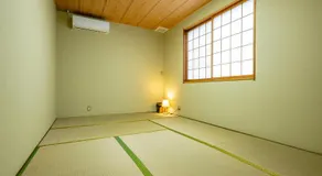 あわら湯のまち駅のロータリー横の湯の花ハウス&別邸 - Image 3