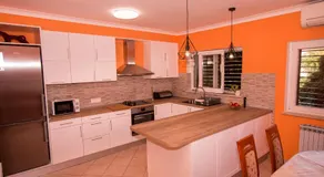 Boathouse Orebic - Image 4
