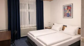 HELENA Hotel & Restaurant - Image 2