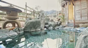 24時間源泉かけ流しを ひとりじめできる 一棟貸しVilla安曇野 - Image 3