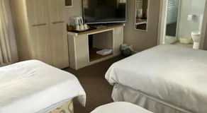 Rooms at the Bush - Image 4