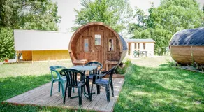 Camping de Tournus - Drole de cabane - Image 3