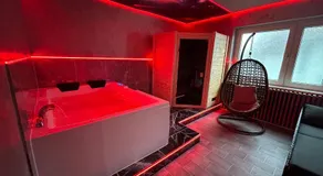 Wellness Suite mit Whirlpool & Sauna - Image 2