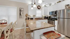 Abode Kenmare - Sleeps 10 with 2 Pools and lots of porches! - Image 3