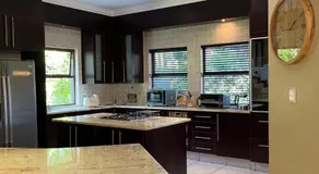 Villa on 8 Pecanwood - Image 5