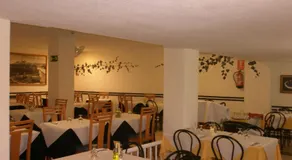 Hotel Mayna - Image 2