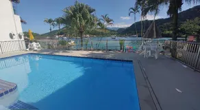 Lindo 3 Qts com Deck churrasqueira Piscina Angra - Image 3