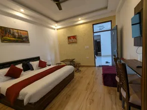 MOONSHIVA STAY and CAFE - Image 2