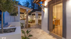 Villa Talamanca by Abahana Villas - Image 5