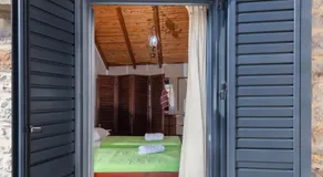 Olive Valley Traditional House - Image 5
