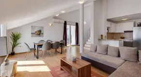 Apartments Villa Mirela - Image 2
