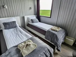Green Farm Stay with private hot tub - Image 2
