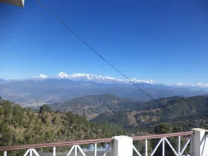 Snow View Guest House Kausani - Image 4