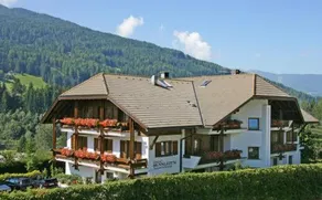 Sunnleit'n & Dolomiten Hotel Monguelfo - Image 3