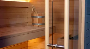 Skyline Rooms & Suites - Image 4