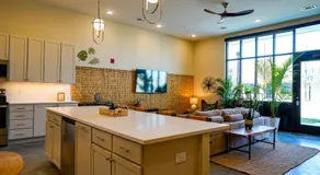 Ruby Suite - New 2 bdrm 2bath near Mass! - Image 4