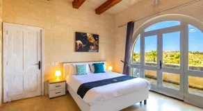 Nirvana Gozitan Villa & Pool - Happy Rentals - Image 2