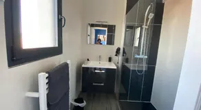 Blue Diamond Room - Image 2